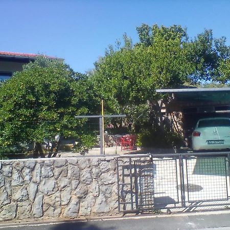 Apartman-Maja-Krk Veglia Exterior foto