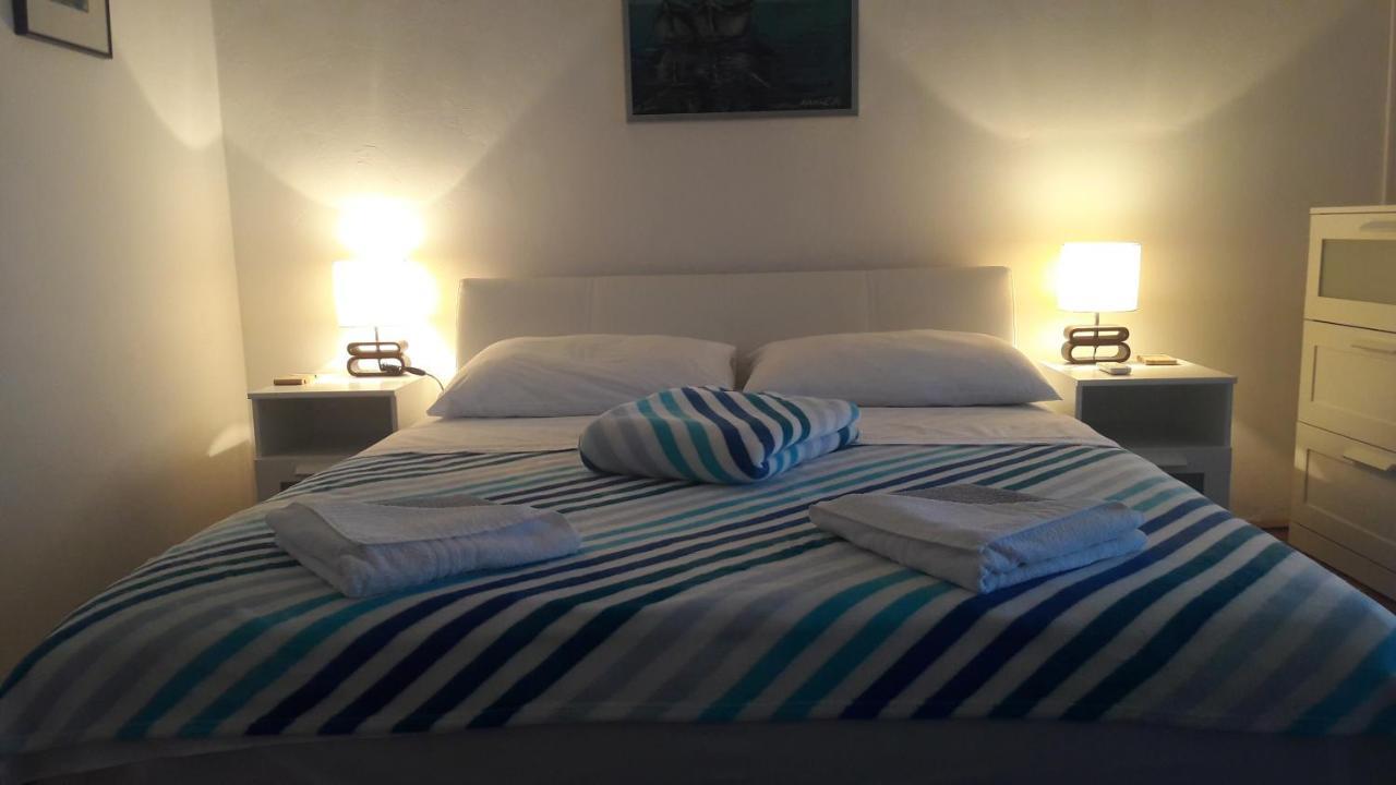 Apartman-Maja-Krk Veglia Exterior foto
