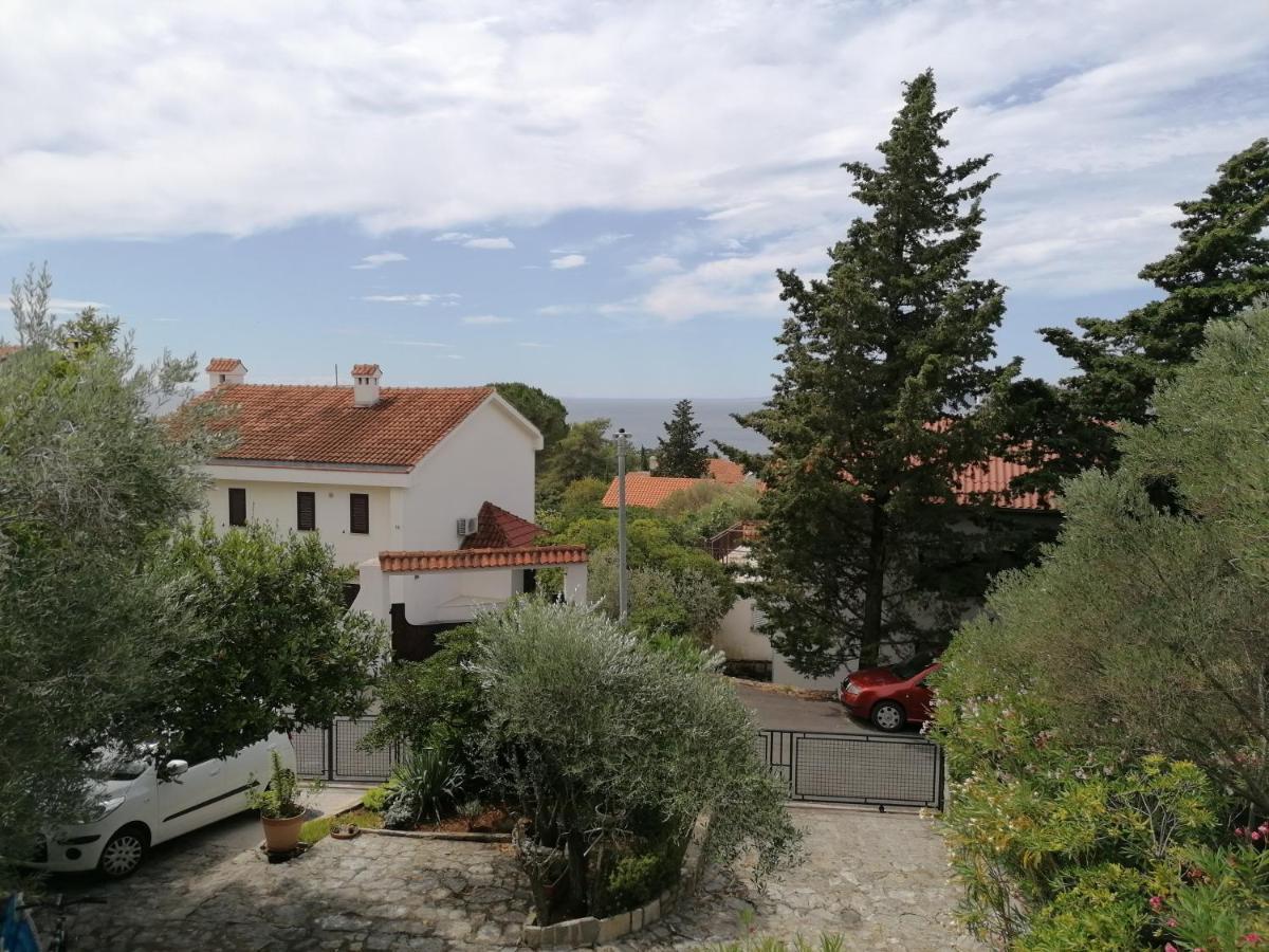 Apartman-Maja-Krk Veglia Exterior foto