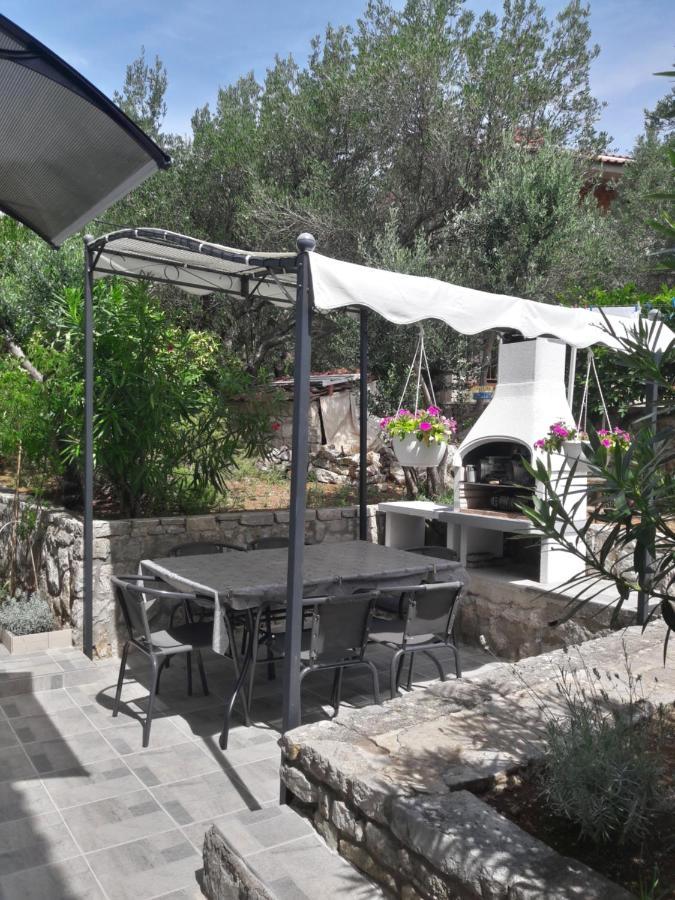 Apartman-Maja-Krk Veglia Exterior foto