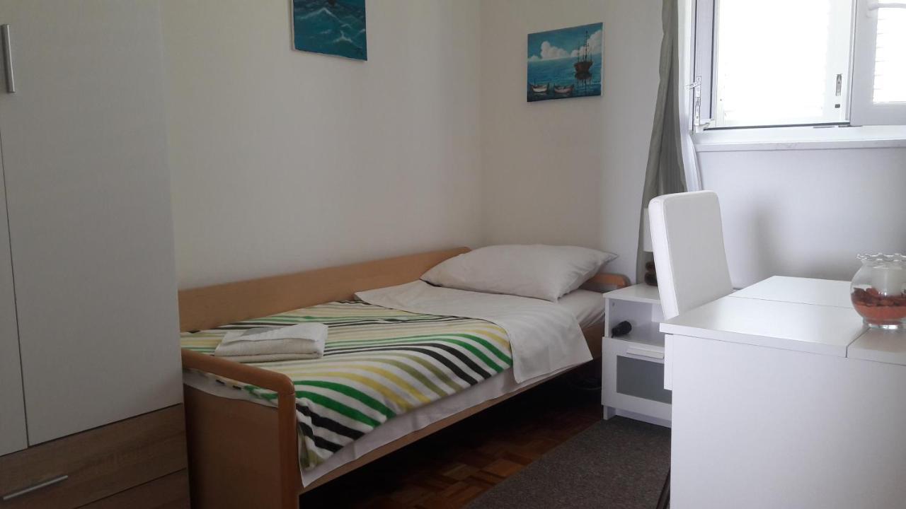 Apartman-Maja-Krk Veglia Exterior foto