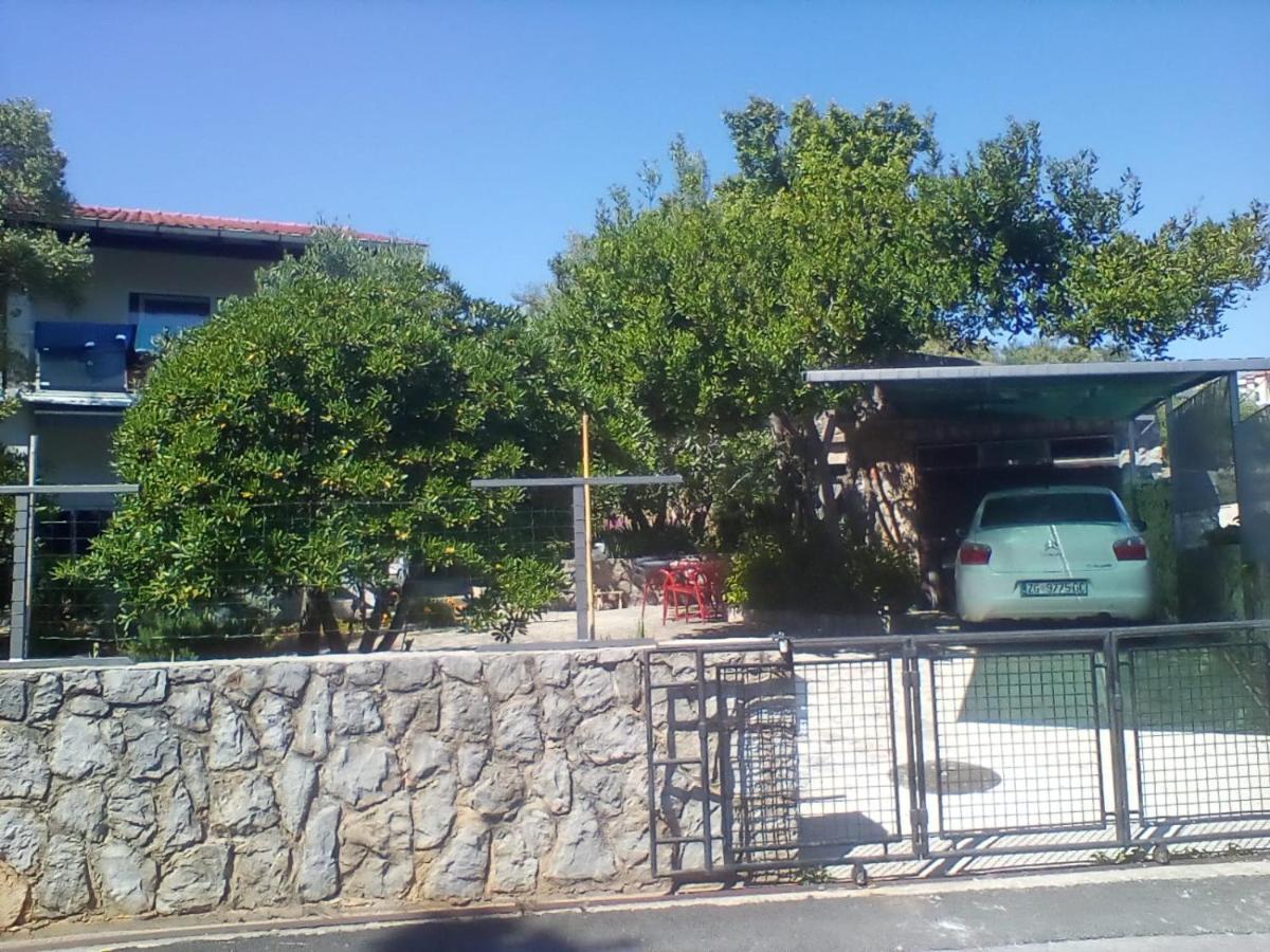 Apartman-Maja-Krk Veglia Exterior foto